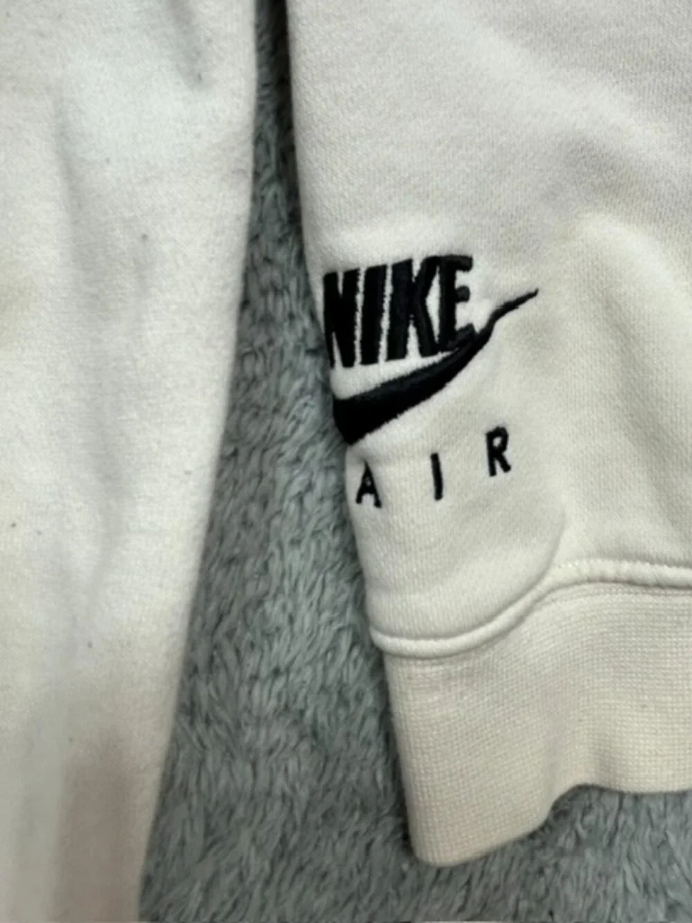 Nike Air Hoodie Women's M White Gray Fleece Center Swoosh Oversized DD5417 SPOTS